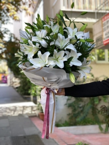 Beyaz Casablanca Buketi